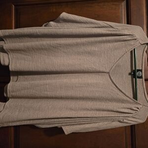 Gray V-Neck Short Sleeve Top